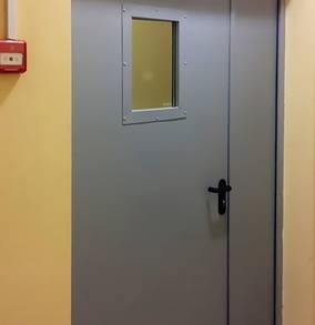 Противопожарная со стеклом